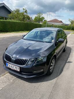 SKODA
OCTAVIA Thumbnail 2
