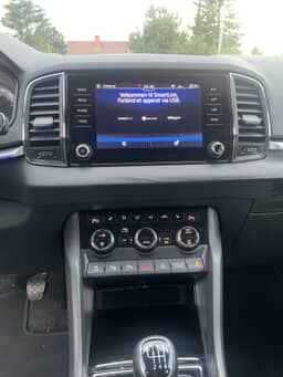 SKODA
KAROQ Thumbnail 8