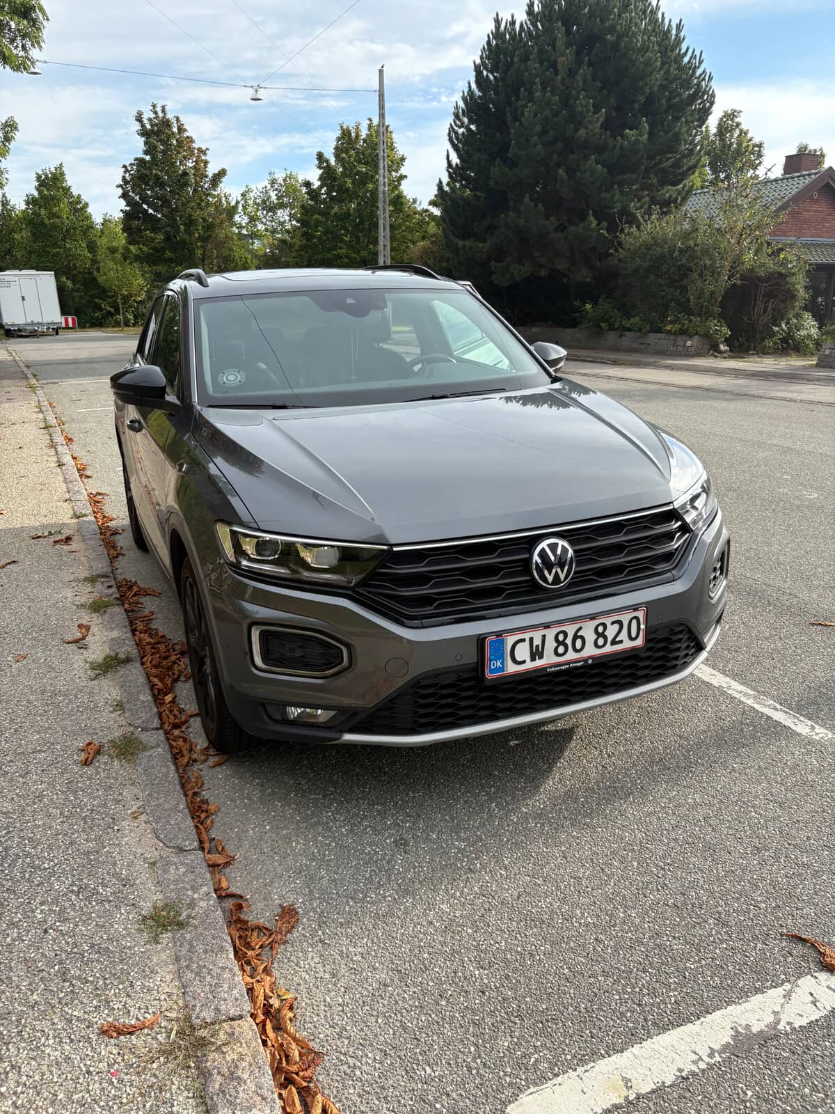 VOLKSWAGEN
T-Roc 1