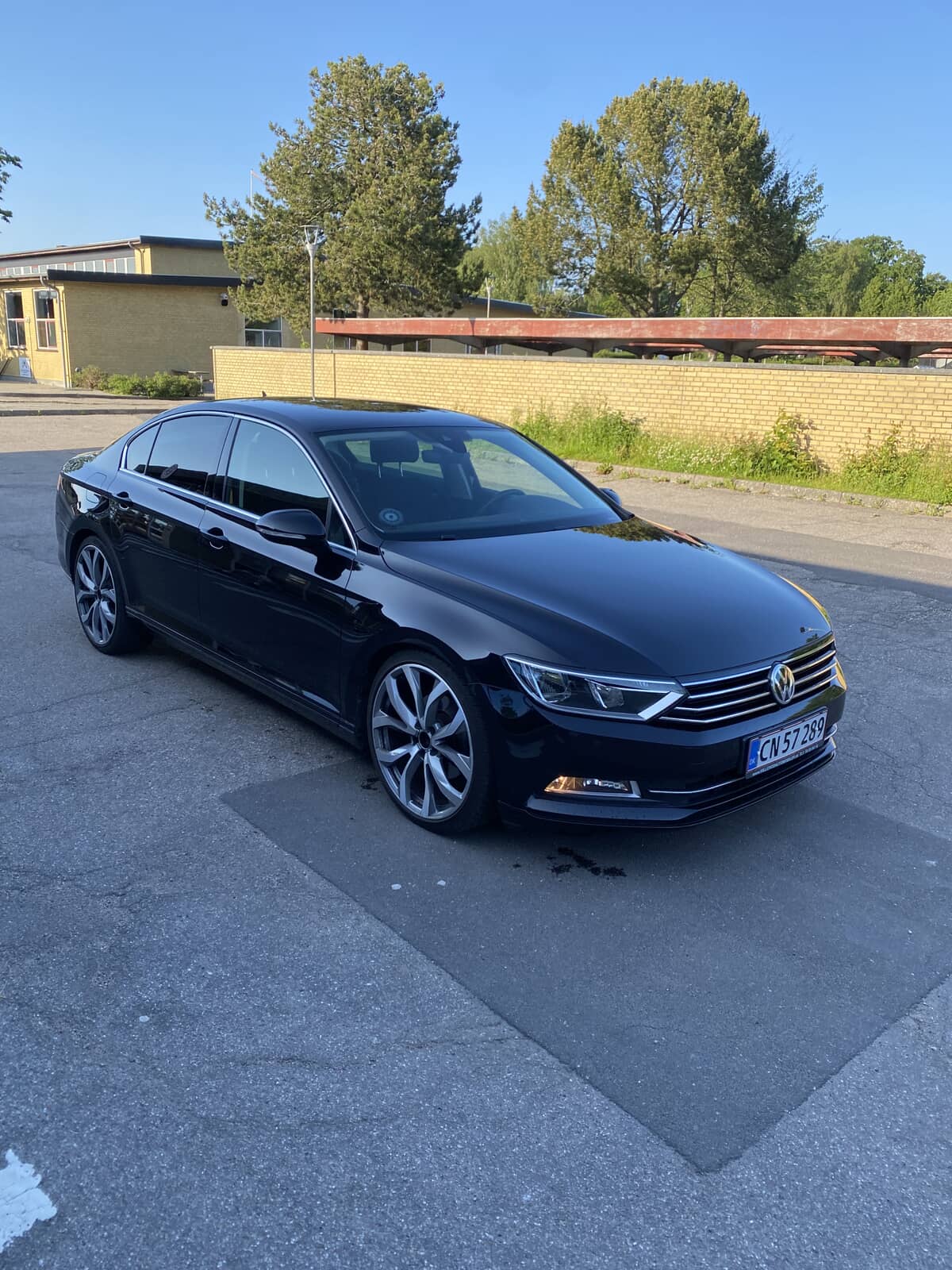 VOLKSWAGEN
PASSAT 1