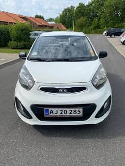 KIA 
                PICANTO Thumbnail 2