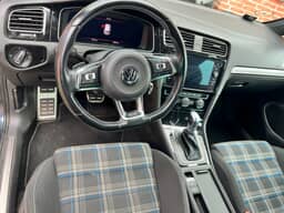 VOLKSWAGEN 
                GOLF GTE Thumbnail 7