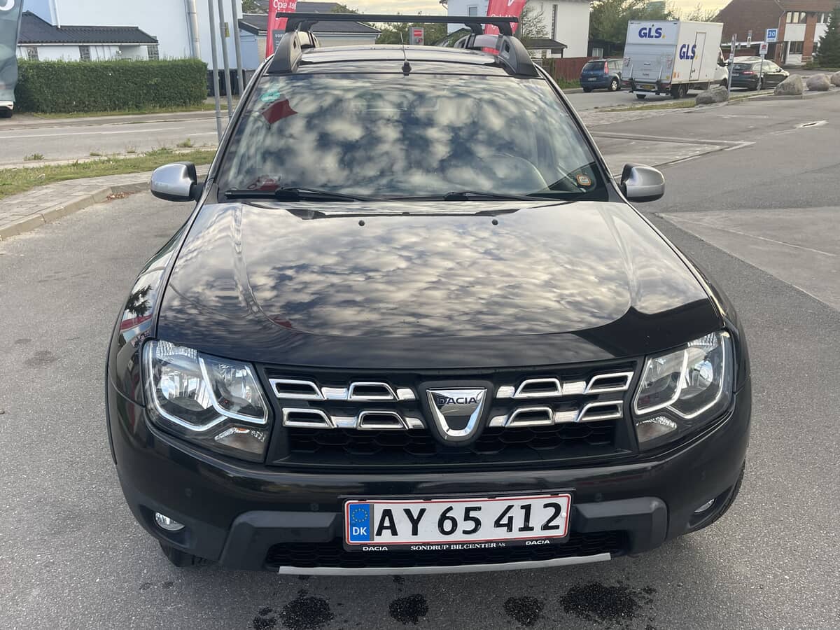 DACIA 
                Duster 1