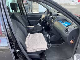 DACIA 
                Duster Thumbnail 8