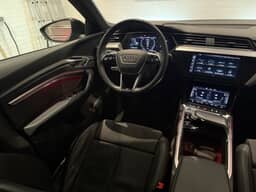 AUDI
E-Tron Sportback Thumbnail 10