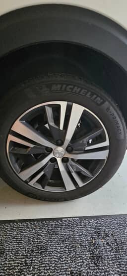 PEUGEOT
5008 Thumbnail 8