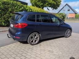 BMW 
                220d  Thumbnail 7