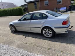 BMW
320i 2,0 150hk Thumbnail 5
