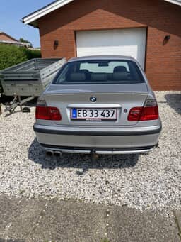 BMW
320i 2,0 150hk Thumbnail 6
