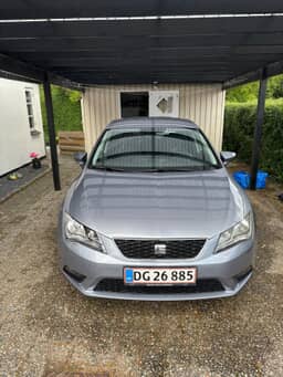 SEAT 
                LEON Thumbnail 2
