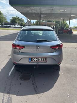 SEAT 
                LEON Thumbnail 4