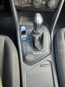 VOLKSWAGEN
TIGUAN Thumbnail 8