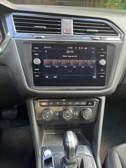 VOLKSWAGEN
TIGUAN Thumbnail 10