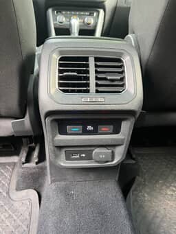 VOLKSWAGEN
TIGUAN Thumbnail 13