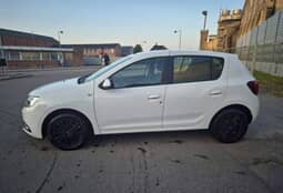DACIA
SANDERO Thumbnail 4