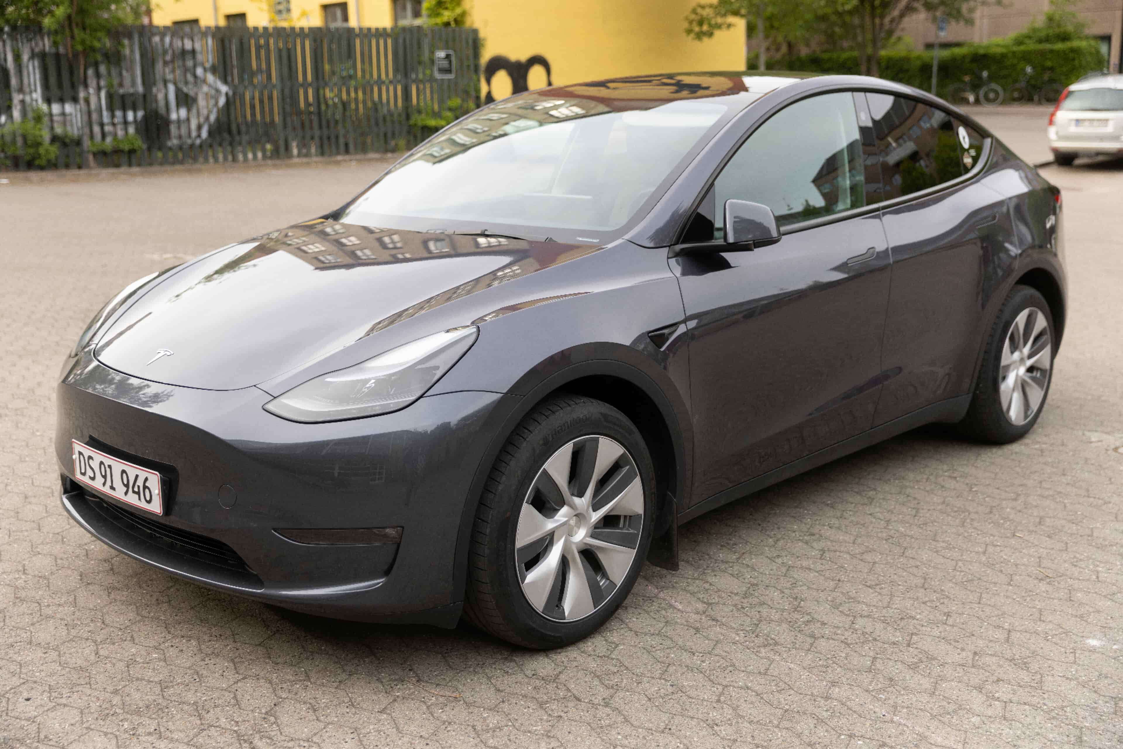 TESLA Model Y