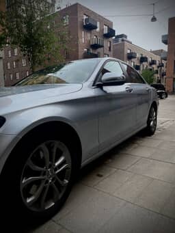 MERCEDES-BENZ
C-Klasse Thumbnail 6