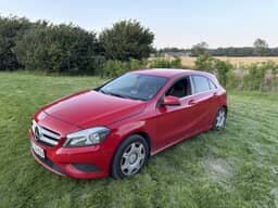 MERCEDES-BENZ
A-Klasse Thumbnail 4