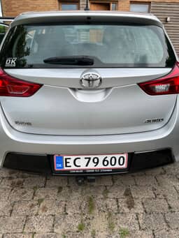 TOYOTA
AURIS Thumbnail 6