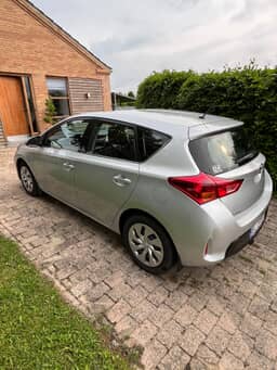 TOYOTA
AURIS Thumbnail 5