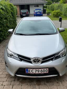 TOYOTA
AURIS Thumbnail 2