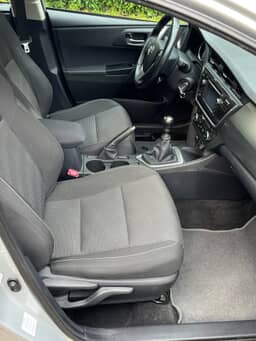 TOYOTA
AURIS Thumbnail 15