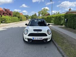 MINI
COOPER S Cabriolet Thumbnail 4