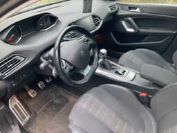 PEUGEOT
308 Thumbnail 8
