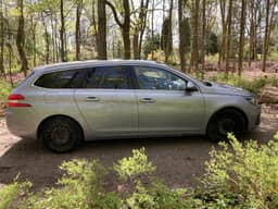 PEUGEOT
308 Thumbnail 3