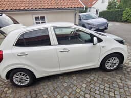 KIA 
                PICANTO Thumbnail 4