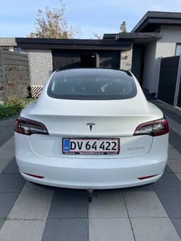 TESLA
Model 3 Thumbnail 4