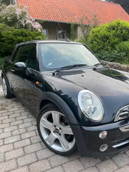 MINI 
                COOPER Thumbnail 5