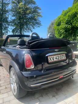 MINI 
                COOPER Thumbnail 8