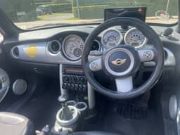 MINI
COOPER Thumbnail 12