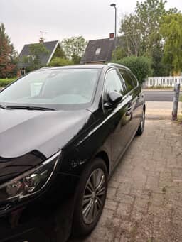 PEUGEOT 
                308 Thumbnail 4