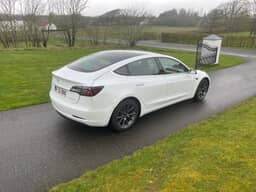 TESLA
Model 3 Thumbnail 7