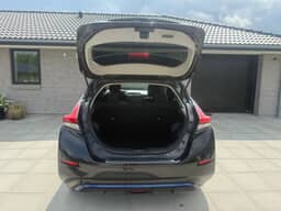 NISSAN
LEAF Thumbnail 16