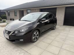 NISSAN
LEAF Thumbnail 3