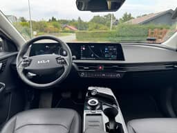 KIA
EV6 Thumbnail 7
