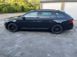 SKODA
SUPERB Thumbnail 10