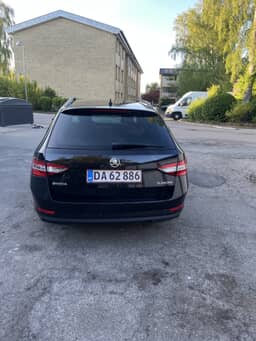SKODA
SUPERB Thumbnail 8