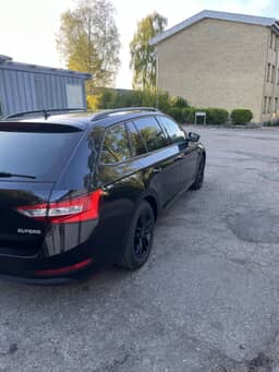 SKODA 
                SUPERB Thumbnail 6