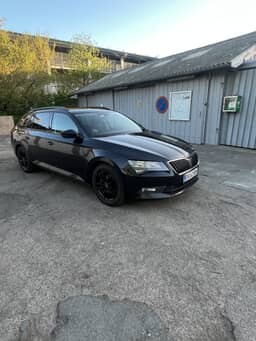 SKODA
SUPERB Thumbnail 4