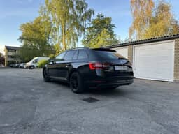 SKODA 
                SUPERB Thumbnail 9