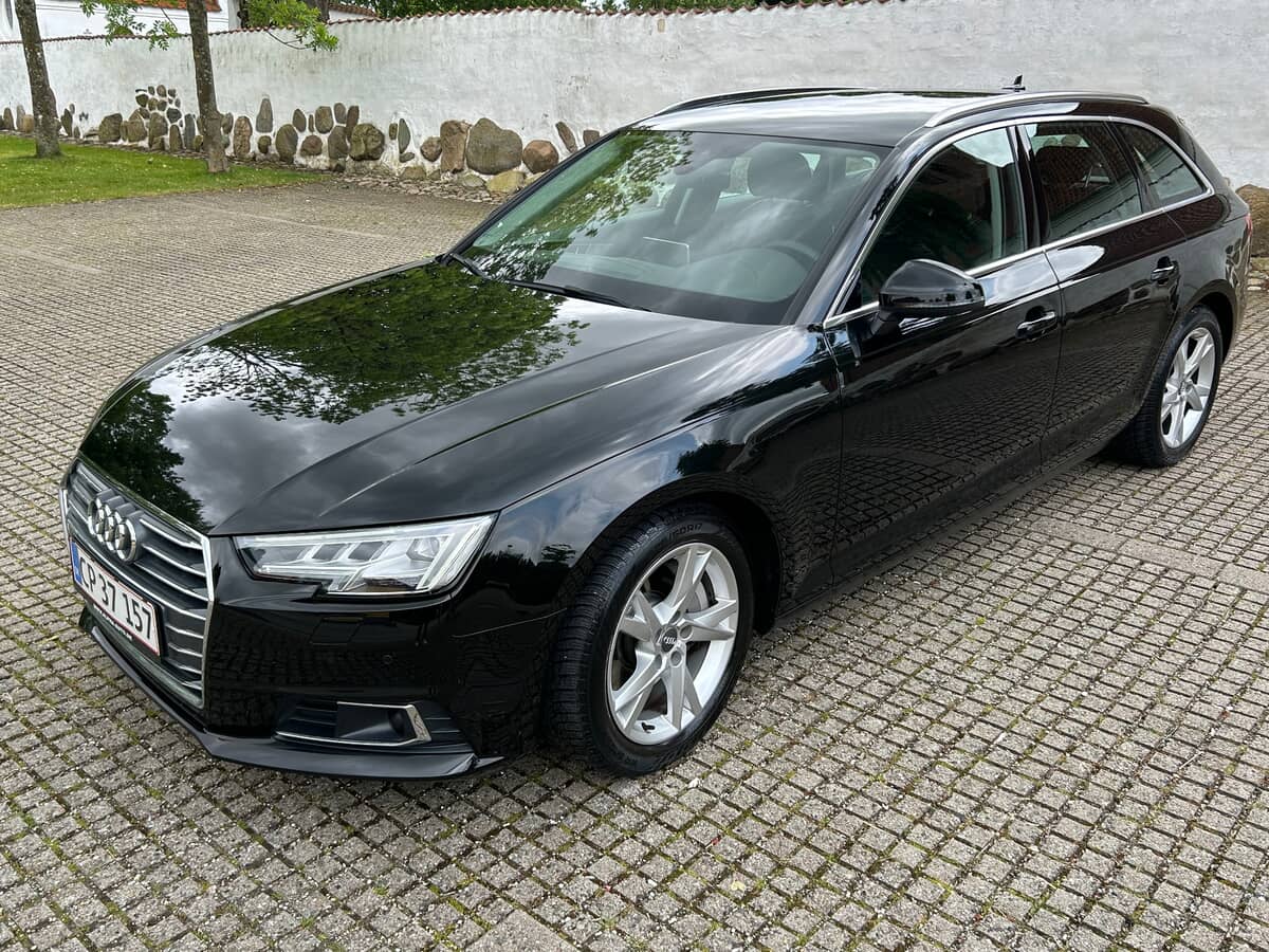 AUDI
A 4 AVANT Sport 1