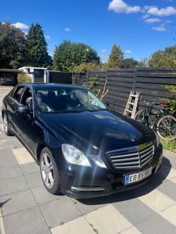 MERCEDES-BENZ
E-Klasse Thumbnail 3