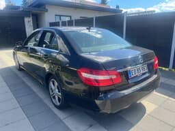 MERCEDES-BENZ
E-Klasse Thumbnail 7