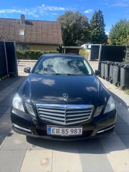 MERCEDES-BENZ
E-Klasse Thumbnail 2
