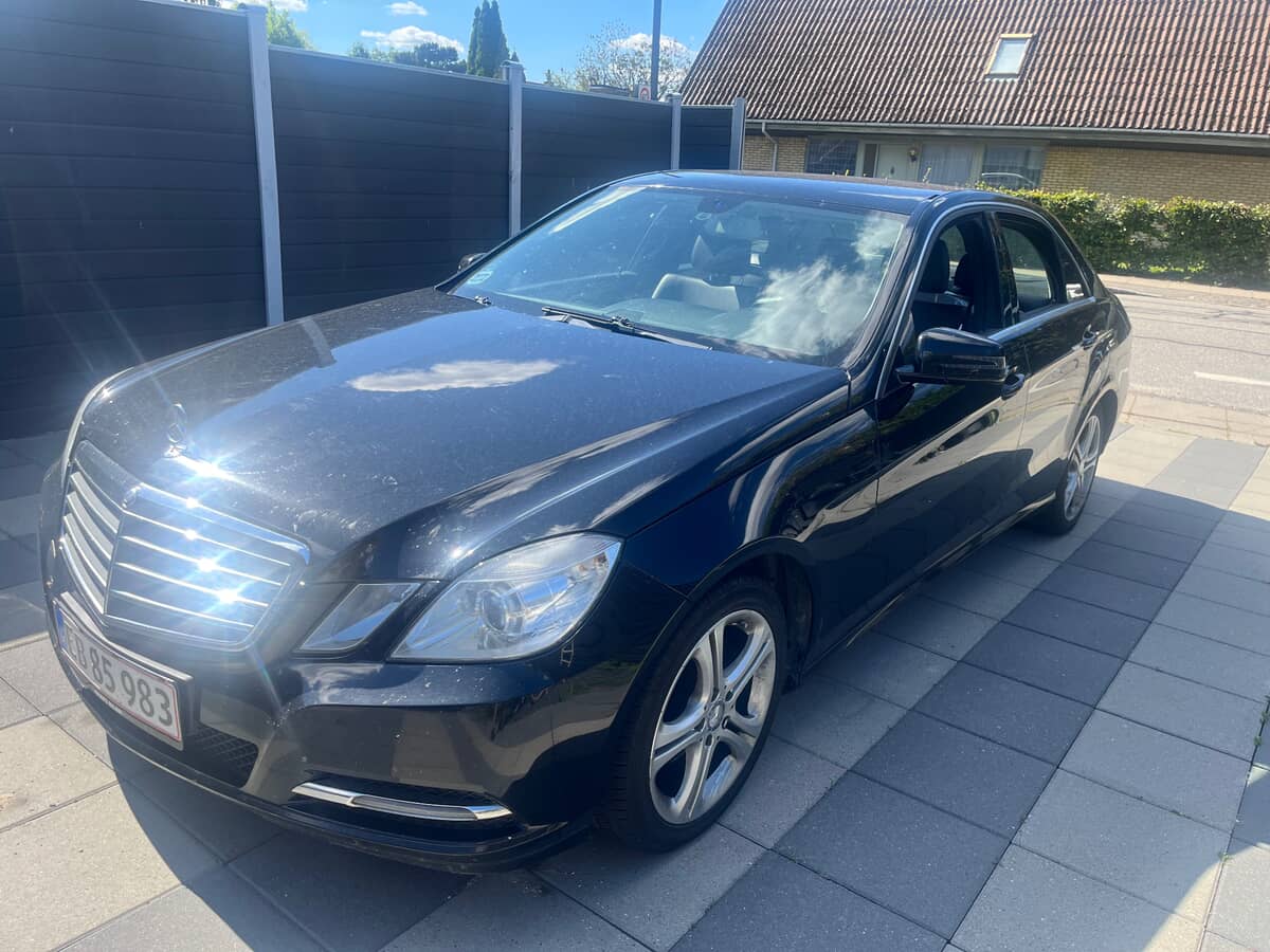 MERCEDES-BENZ
E-Klasse 1