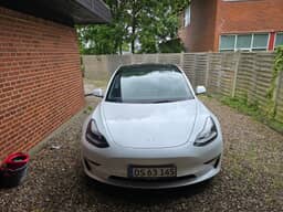 TESLA
Model 3 Thumbnail 2
